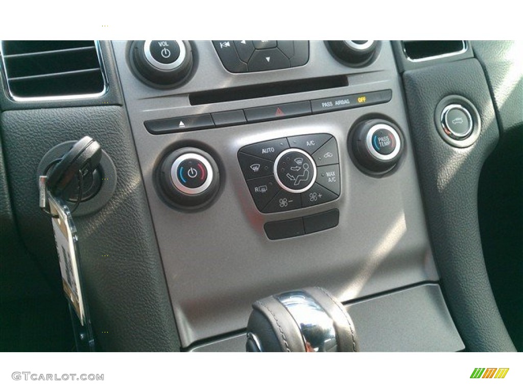 2015 Taurus SEL - Ingot Silver Metallic / Charcoal Black photo #28