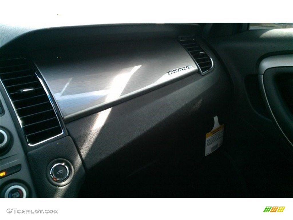 2015 Taurus SEL - Ingot Silver Metallic / Charcoal Black photo #30