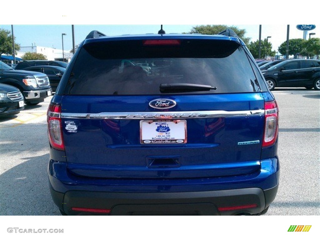 2015 Explorer FWD - Deep Impact Blue / Medium Light Stone photo #5