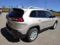 Cashmere Pearl - Cherokee Latitude 4x4 Photo No. 6