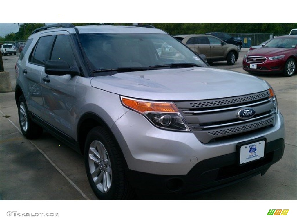 2015 Explorer FWD - Ingot Silver / Medium Light Stone photo #7