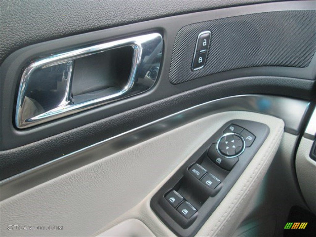 2015 Explorer FWD - Ingot Silver / Medium Light Stone photo #46