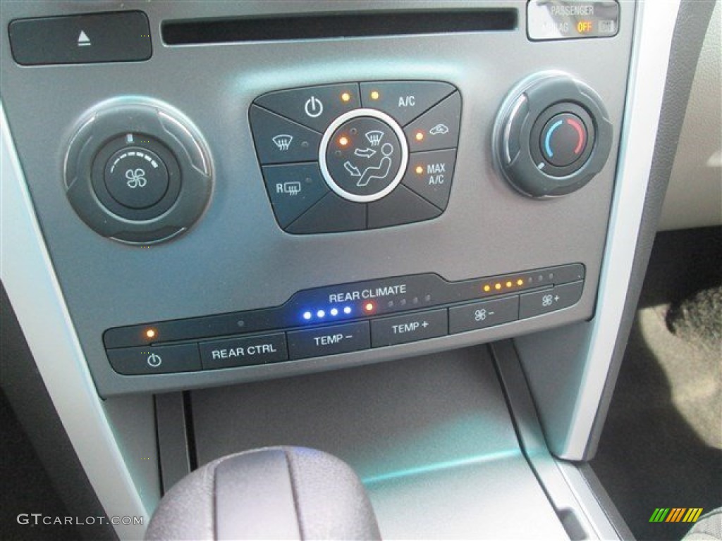 2015 Explorer FWD - Ingot Silver / Medium Light Stone photo #53