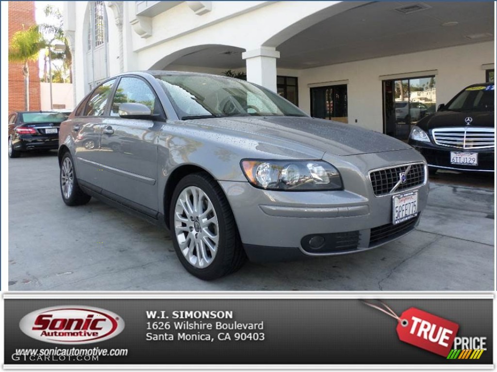 Flint Gray Metallic Volvo S40