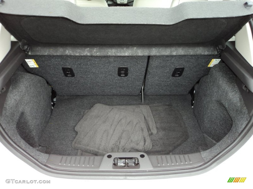 2013 Ford Fiesta Titanium Hatchback Trunk Photo #97585345