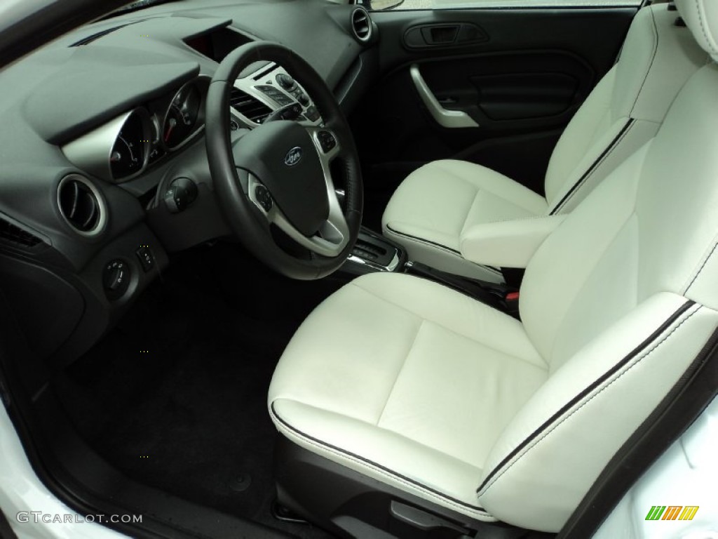 2013 Fiesta Titanium Hatchback - Oxford White / Arctic White Leather photo #24