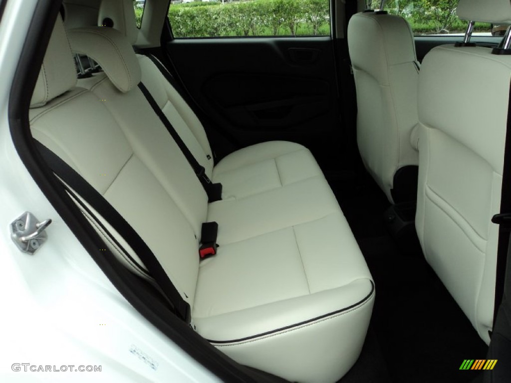 2013 Fiesta Titanium Hatchback - Oxford White / Arctic White Leather photo #29