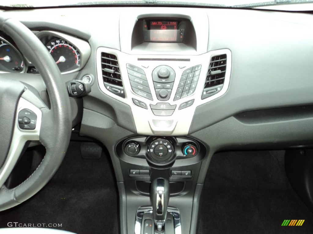 2013 Ford Fiesta Titanium Hatchback Controls Photo #97585819