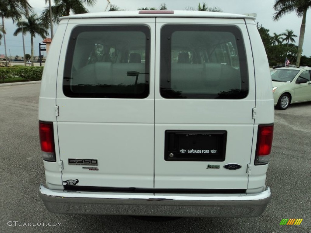 2014 E-Series Van E350 XLT Extended 15 Passenger Van - Oxford White / Medium Flint photo #7