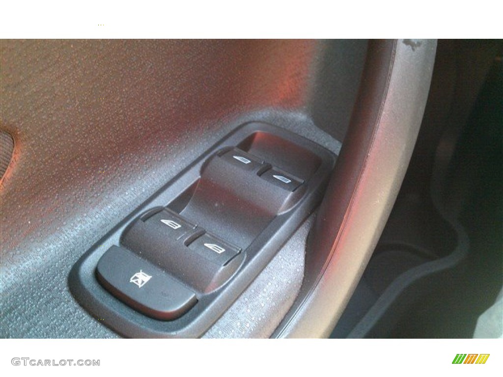 2014 Fiesta SE Hatchback - Ingot Silver / Charcoal Black photo #22