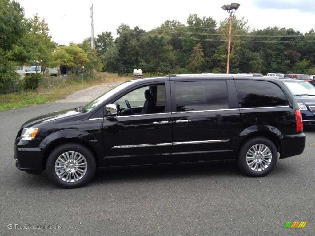 Brilliant Black Crystal Pearl 2015 Chrysler Town & Country Limited Platinum Exterior Photo #97594063
