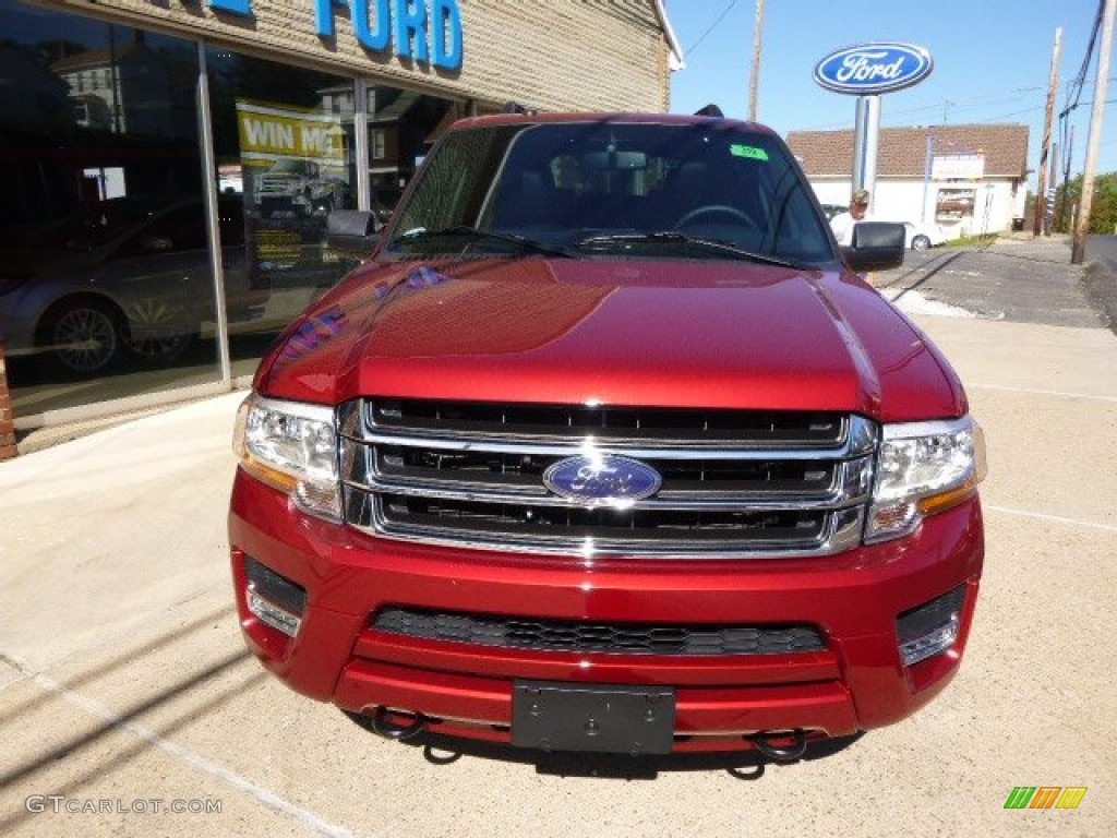 2015 Expedition XLT 4x4 - Ruby Red Metallic / Ebony photo #2