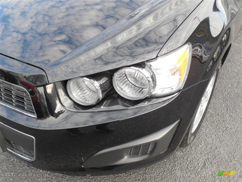 2012 Sonic LS Sedan - Black / Jet Black/Dark Titanium photo #4
