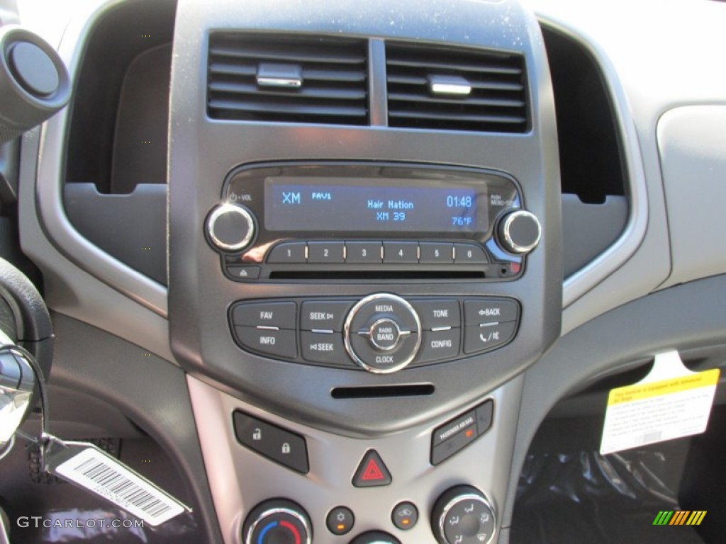 2015 Chevrolet Sonic LT Sedan Controls Photo #97601890