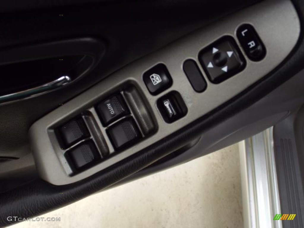 2004 Baja Sport - Monterey Silver Metallic / Dark Gray photo #12