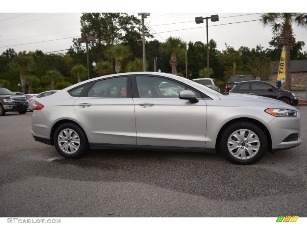 2013 Fusion S - Ingot Silver Metallic / Earth Gray photo #2