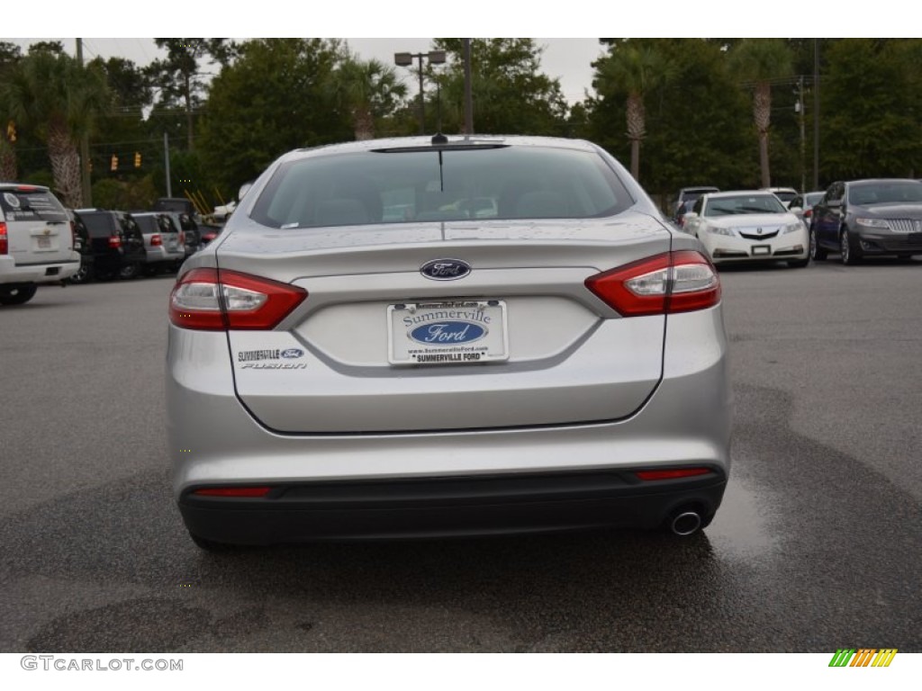 2013 Fusion S - Ingot Silver Metallic / Earth Gray photo #4