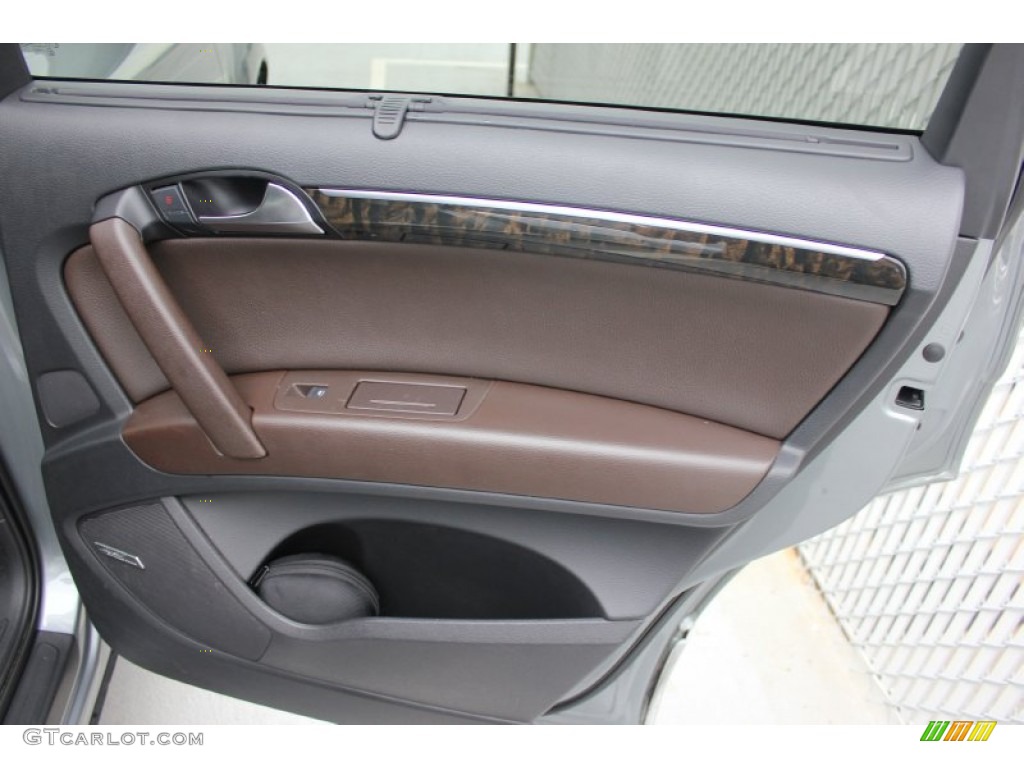 2007 Audi Q7 4.2 quattro Espresso Brown Door Panel Photo #97617427