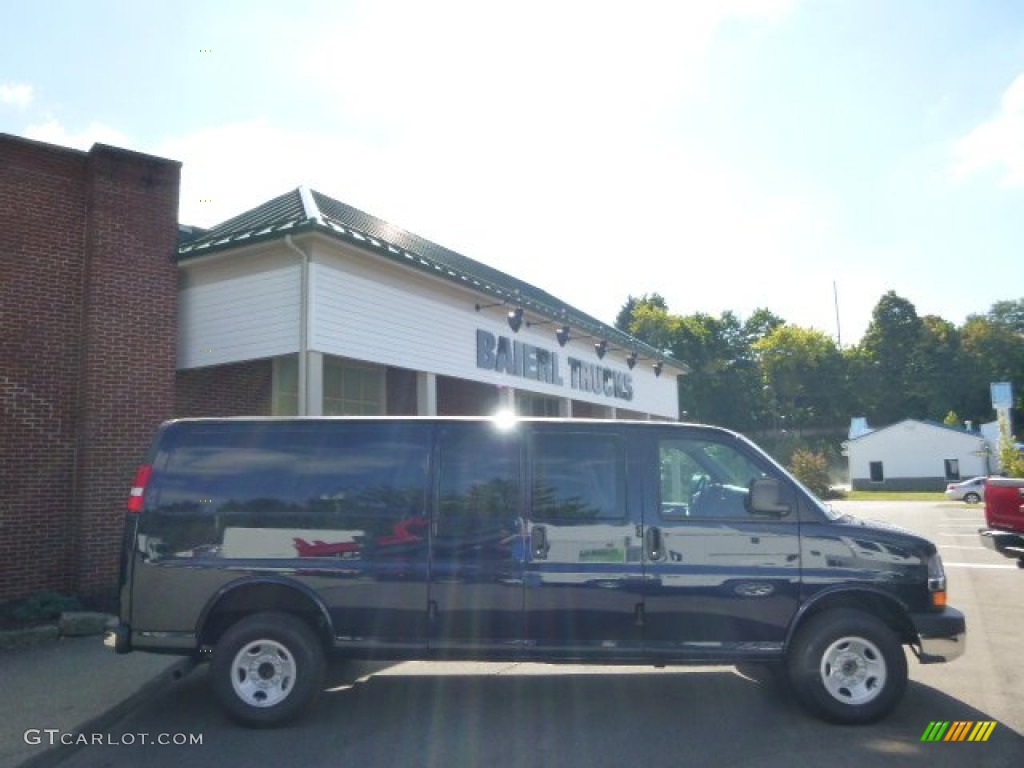 2015 Express 3500 Cargo Extended WT - Dark Blue Metallic / Medium Pewter photo #5