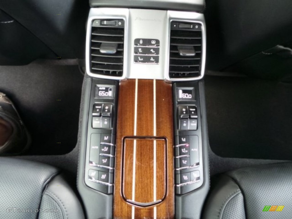 2013 Porsche Panamera Turbo Controls Photos