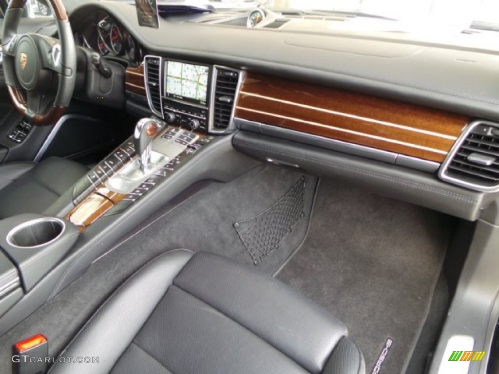 2013 Porsche Panamera Turbo Black Dashboard Photo #97623283