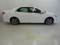 2014 Super White Toyota Camry SE  photo #1