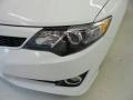 Super White - Camry SE Photo No. 6