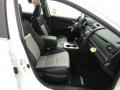 2014 Super White Toyota Camry SE  photo #20