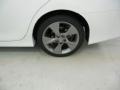 2014 Super White Toyota Camry SE  photo #32