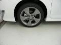 2014 Super White Toyota Camry SE  photo #33
