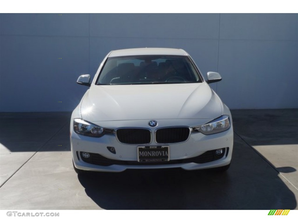 2015 3 Series 320i Sedan - Alpine White / Black photo #3