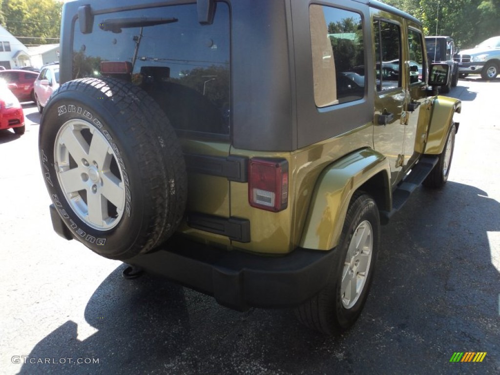 2007 Wrangler Unlimited Sahara 4x4 - Rescue Green Metallic / Dark Slate Gray/Medium Slate Gray photo #3