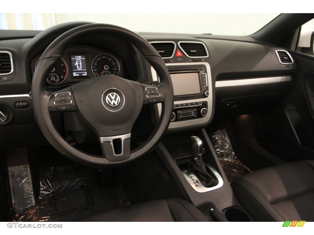 2012 Volkswagen Eos Komfort Dashboard Photos