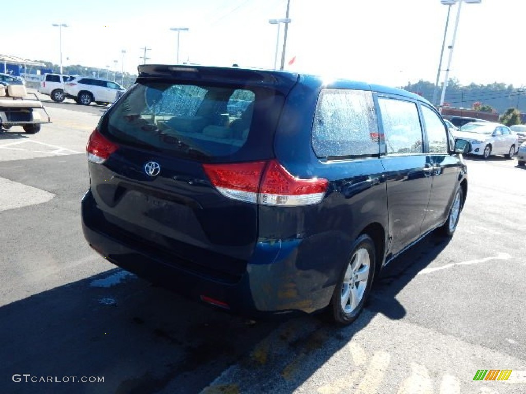 2011 Sienna V6 - South Pacific Blue Pearl / Bisque photo #8