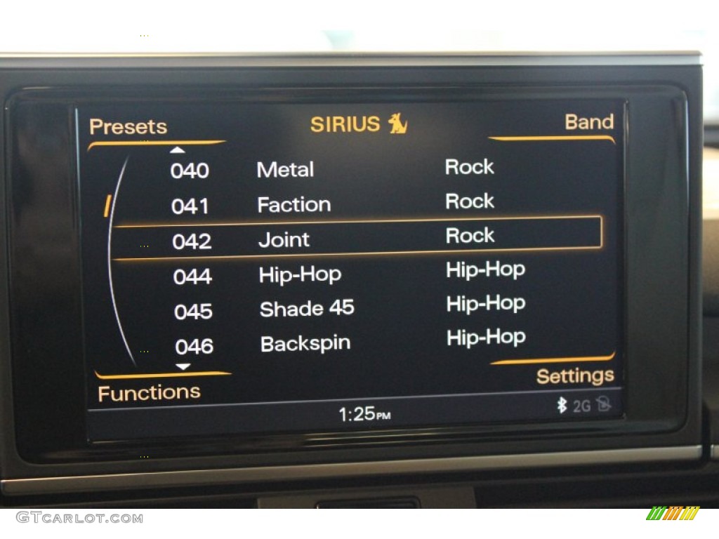 2015 S7 4.0 TFSI quattro - Phantom Black Pearl / Lunar Silver Valcona w/Diamond Contrast Stitching photo #22