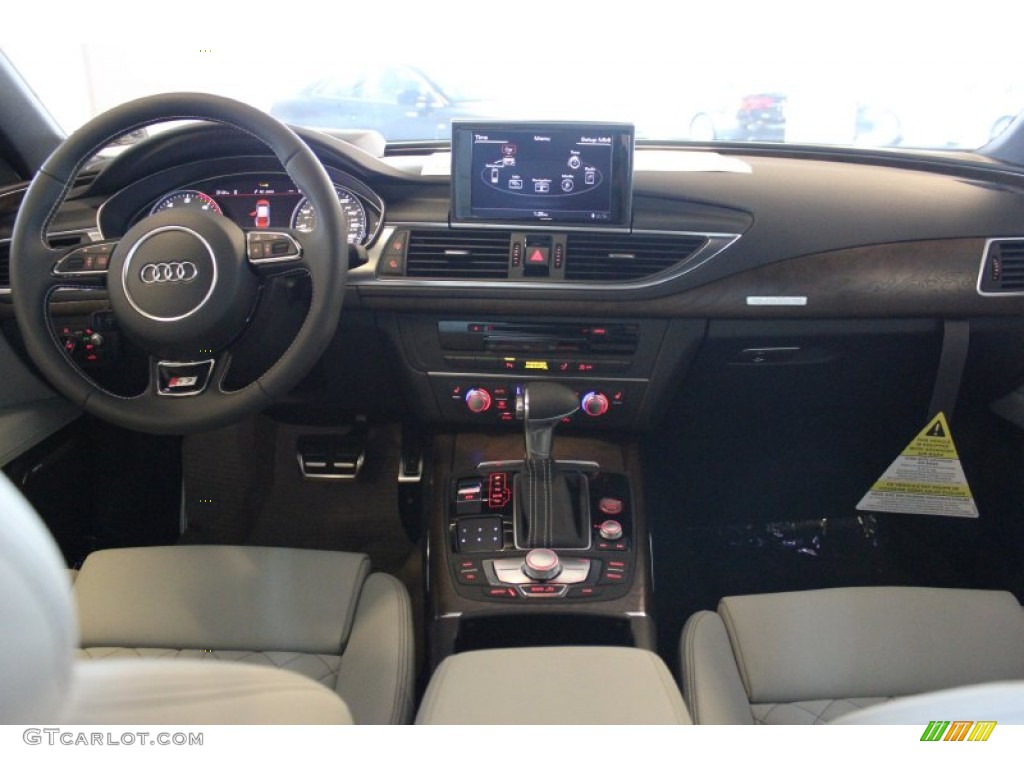 2015 Audi S7 4.0 TFSI quattro Lunar Silver Valcona w/Diamond Contrast Stitching Dashboard Photo #97649289