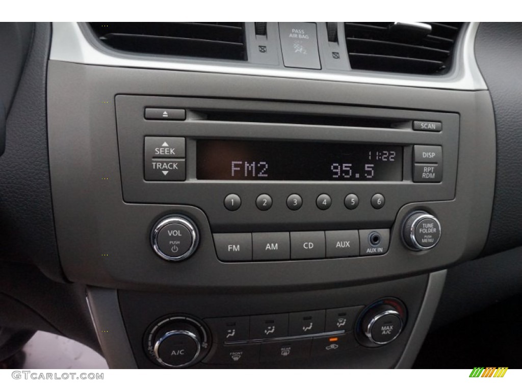 2014 Sentra SV - Brilliant Silver / Charcoal photo #15