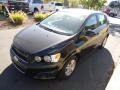 Black - Sonic LT Hatch Photo No. 4