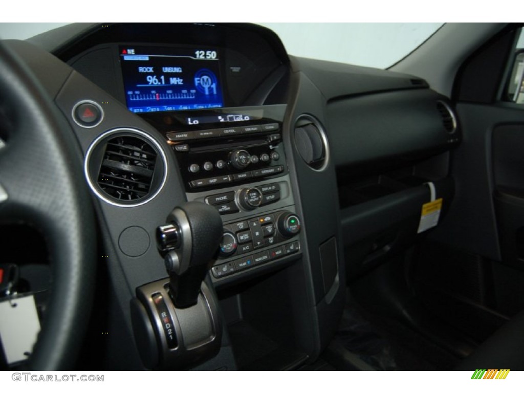 2015 Pilot EX-L - Modern Steel Metallic / Black photo #15