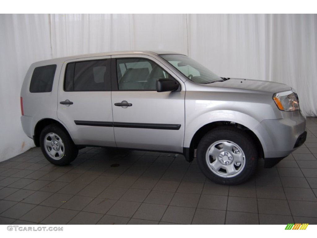 2015 Pilot LX - Alabaster Silver Metallic / Gray photo #5