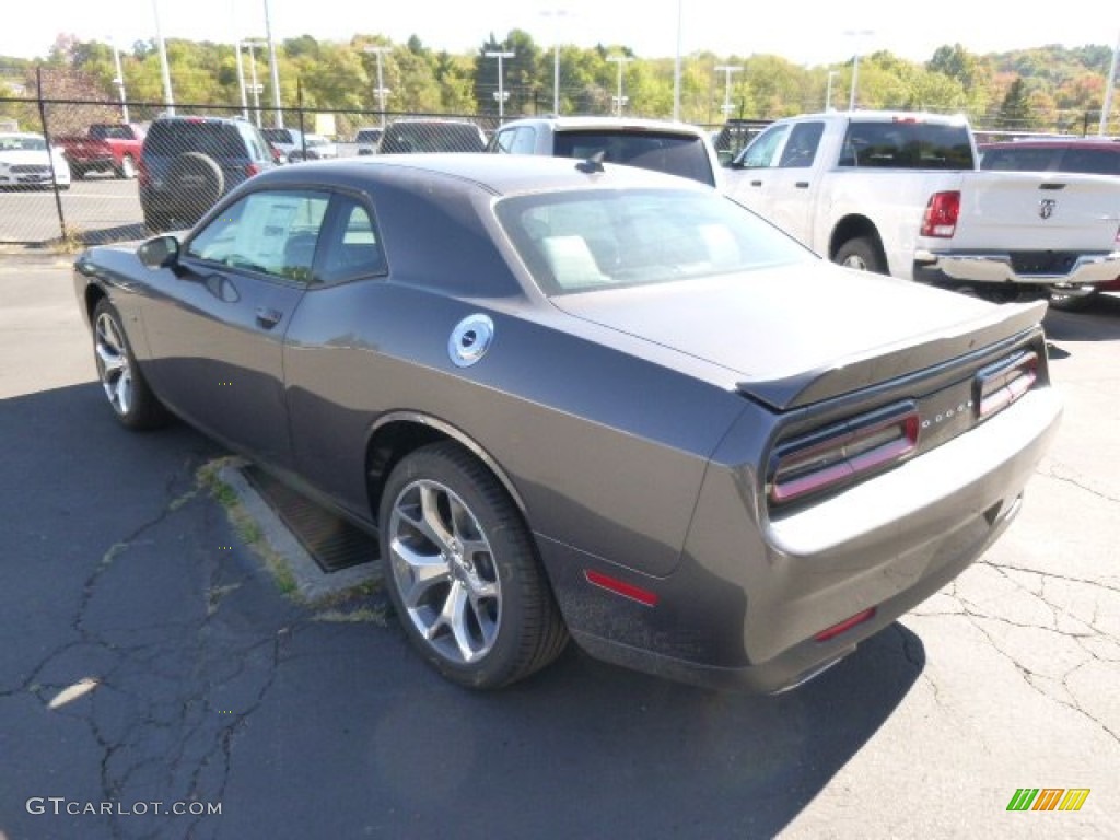 2015 Challenger SXT Plus - Granite Crystal Metallic / Black photo #8