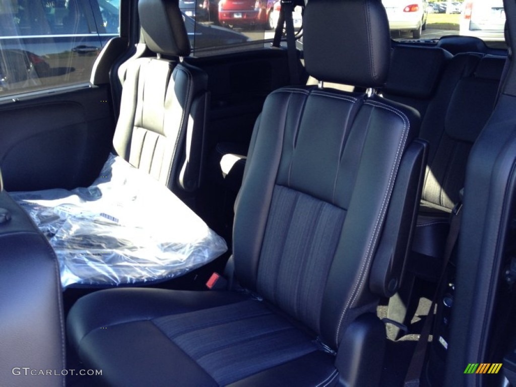 2015 Chrysler Town & Country S Rear Seat Photos