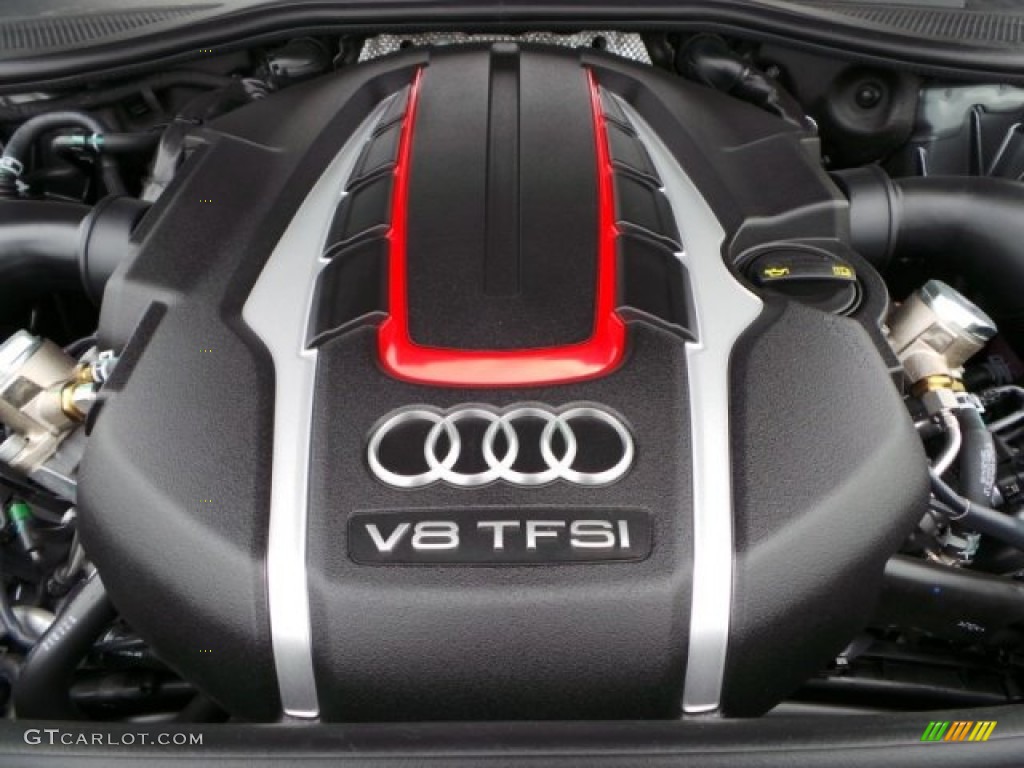 2015 Audi S8 quattro S Marks and Logos Photos