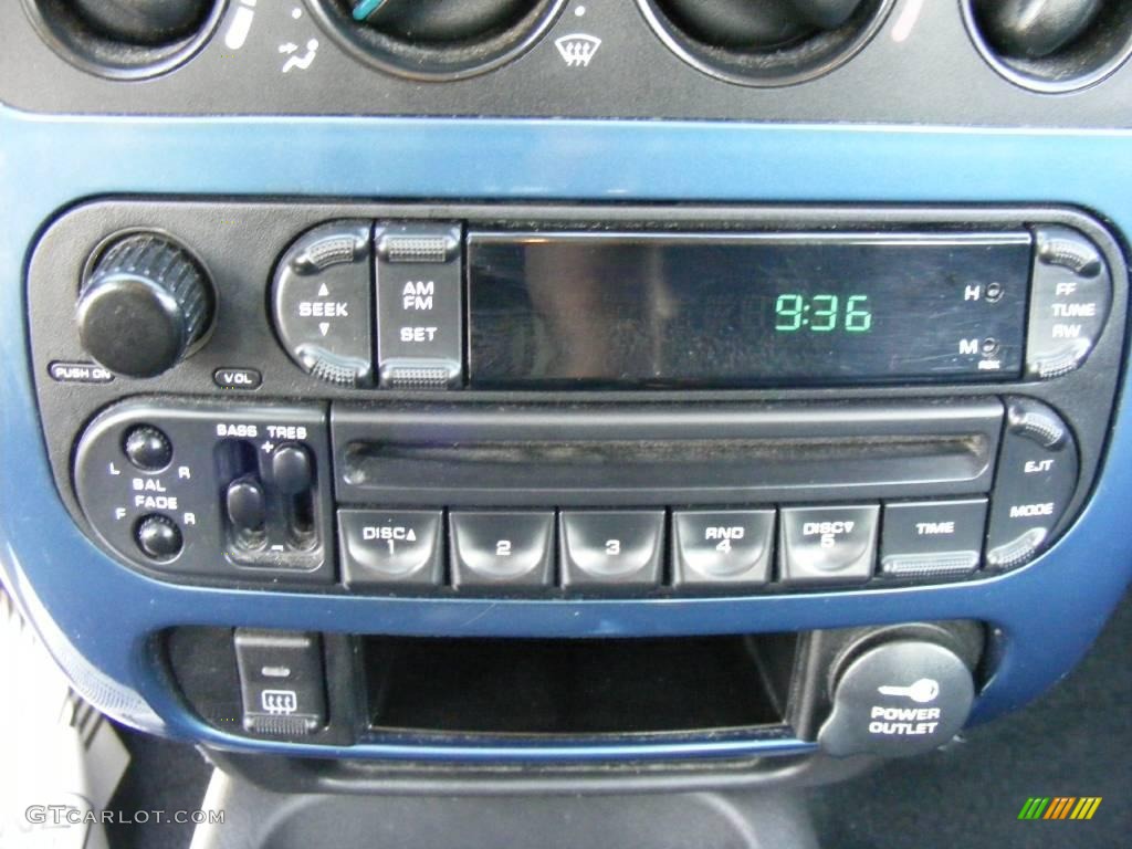 2002 Neon SXT - Atlantic Blue Pearl / Dark Slate Gray photo #30