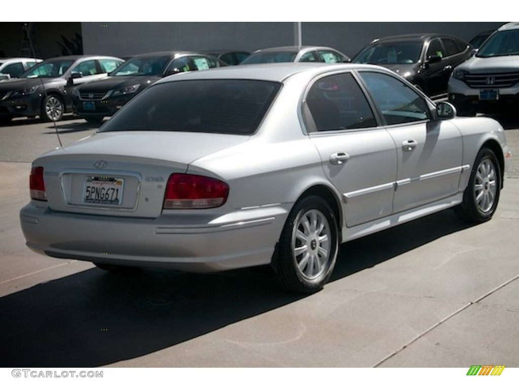 2004 Sonata LX - Brilliant Silver / Black photo #11