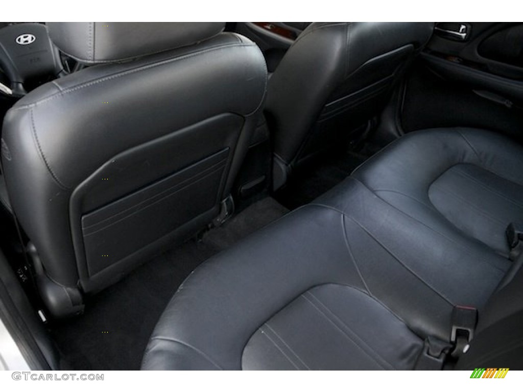 2004 Hyundai Sonata LX Rear Seat Photo #97678008