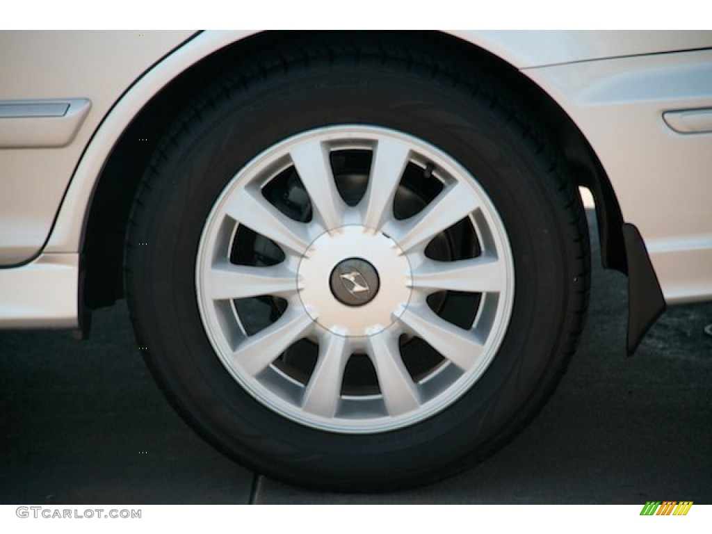 2004 Hyundai Sonata LX Wheel Photo #97678296