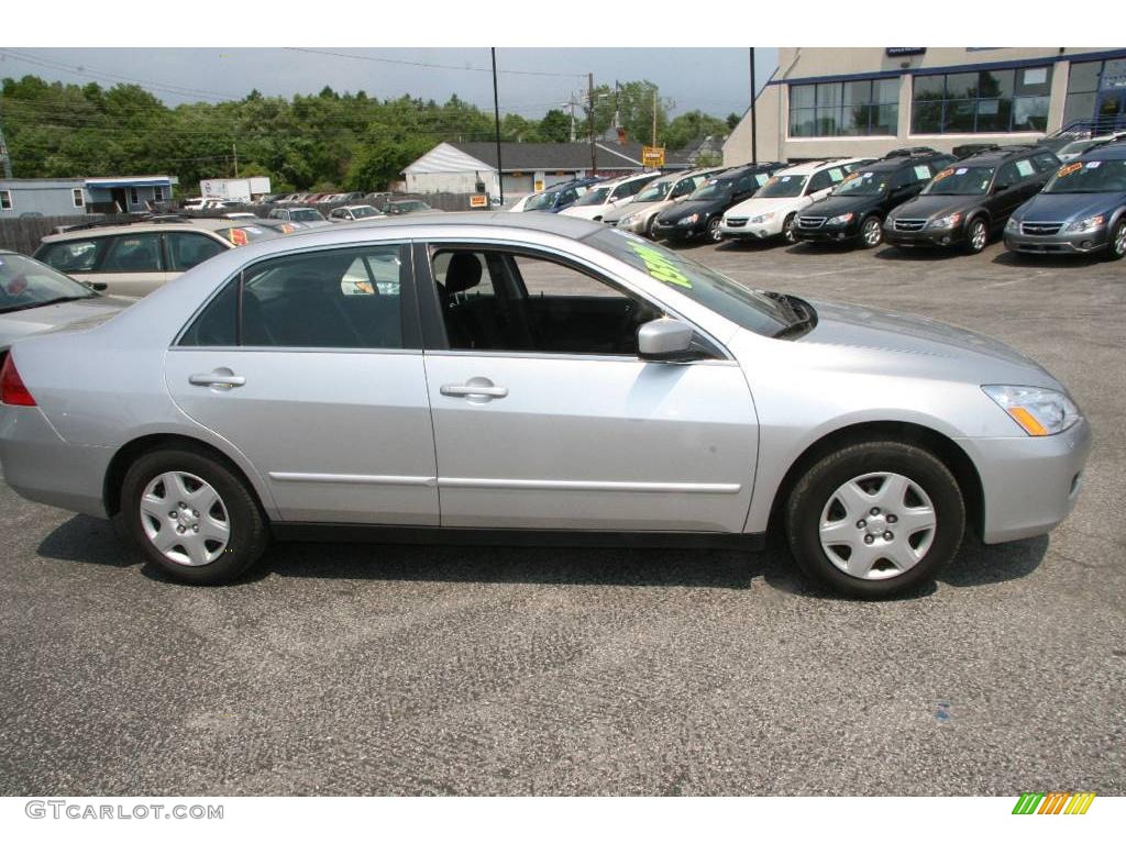 2006 Accord LX Sedan - Alabaster Silver Metallic / Gray photo #4