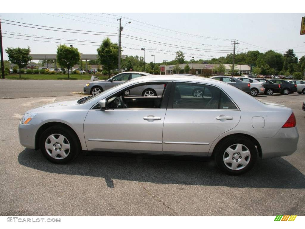 2006 Accord LX Sedan - Alabaster Silver Metallic / Gray photo #7