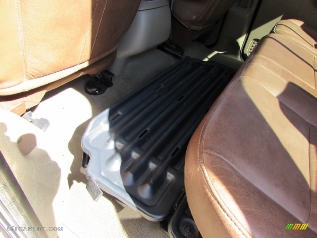 2005 F350 Super Duty King Ranch Crew Cab 4x4 - Dark Copper Metallic / Tan photo #32